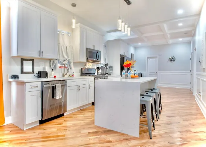 Lux Apt In Bronzeville, Min From Downtown-rsv Now! Апартаменты